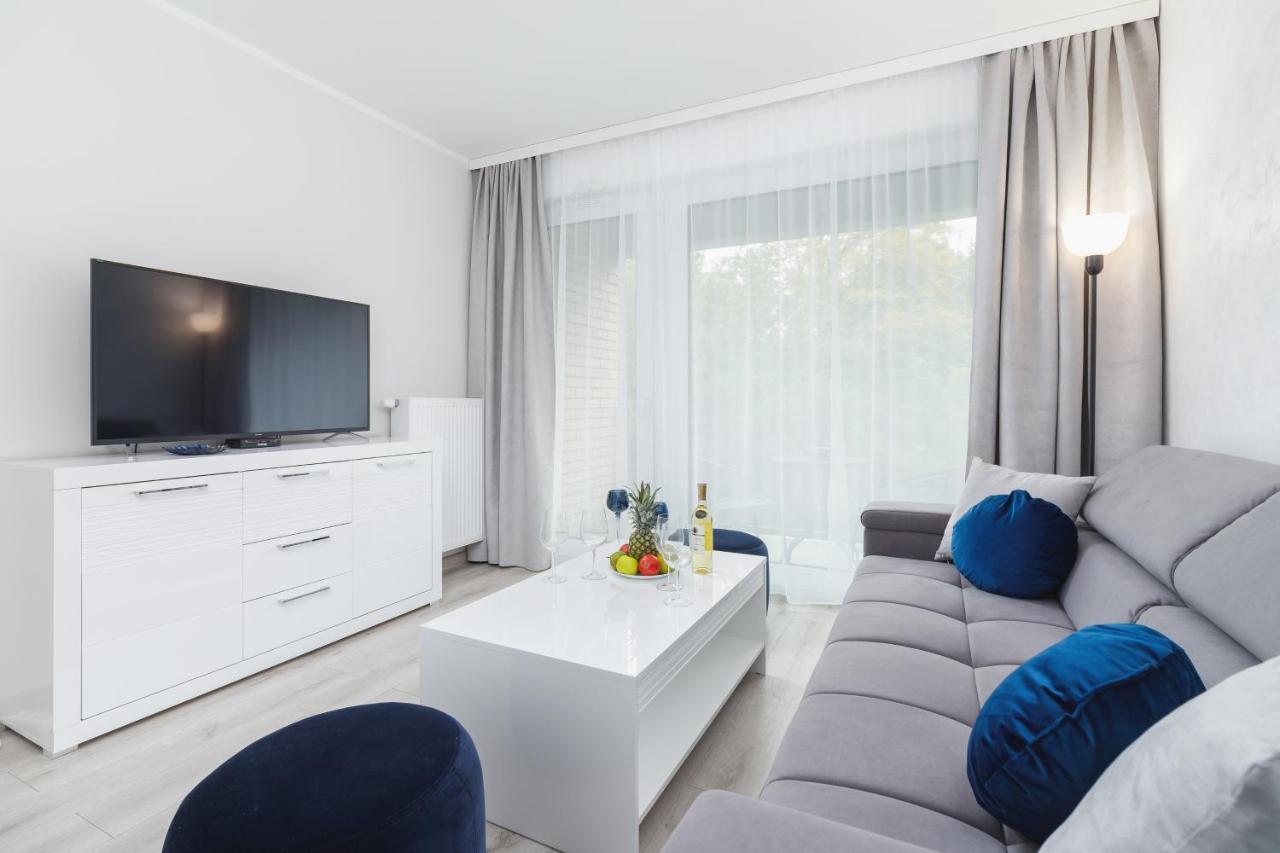 W Parku Lotnikow Apartments Tauron Arena By Noclegi Renters クラクフ エクステリア 写真