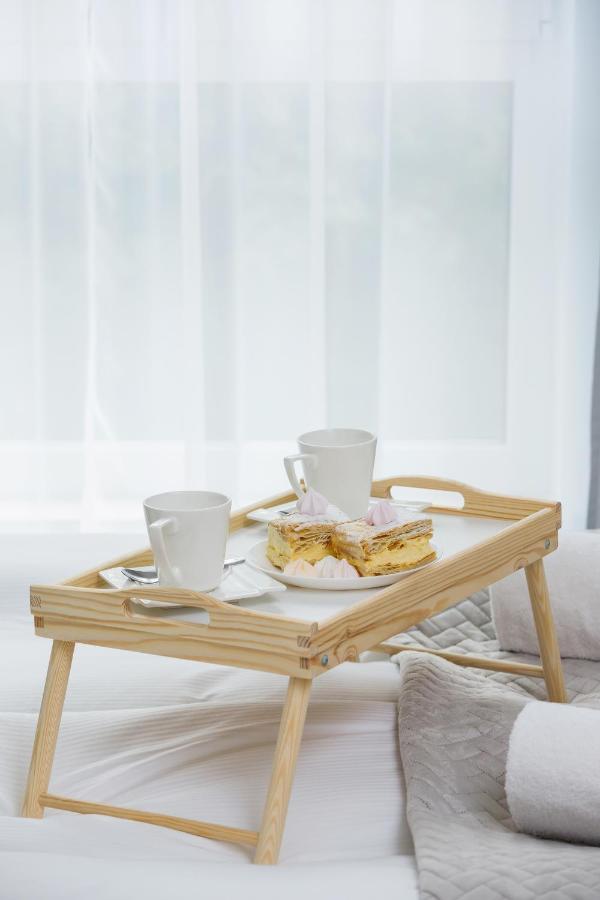 W Parku Lotnikow Apartments Tauron Arena By Noclegi Renters クラクフ エクステリア 写真