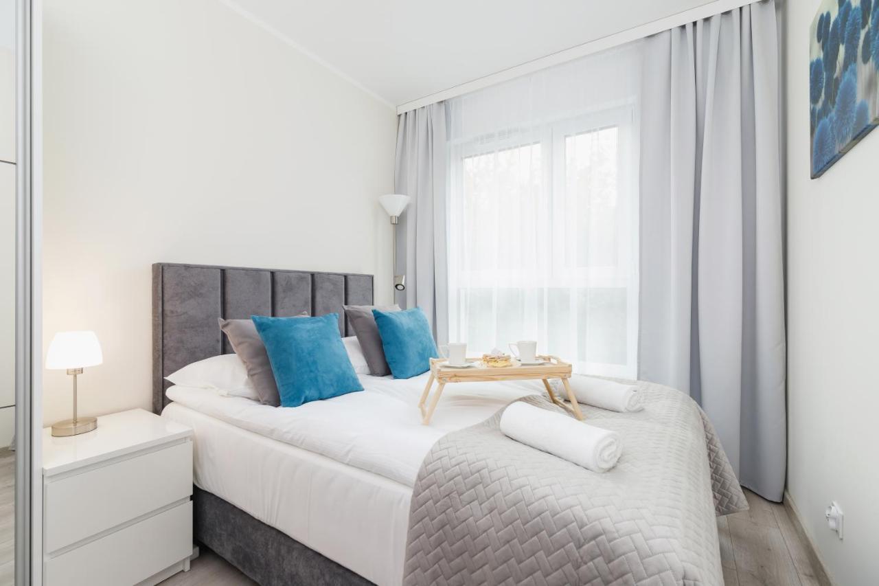 W Parku Lotnikow Apartments Tauron Arena By Noclegi Renters クラクフ エクステリア 写真