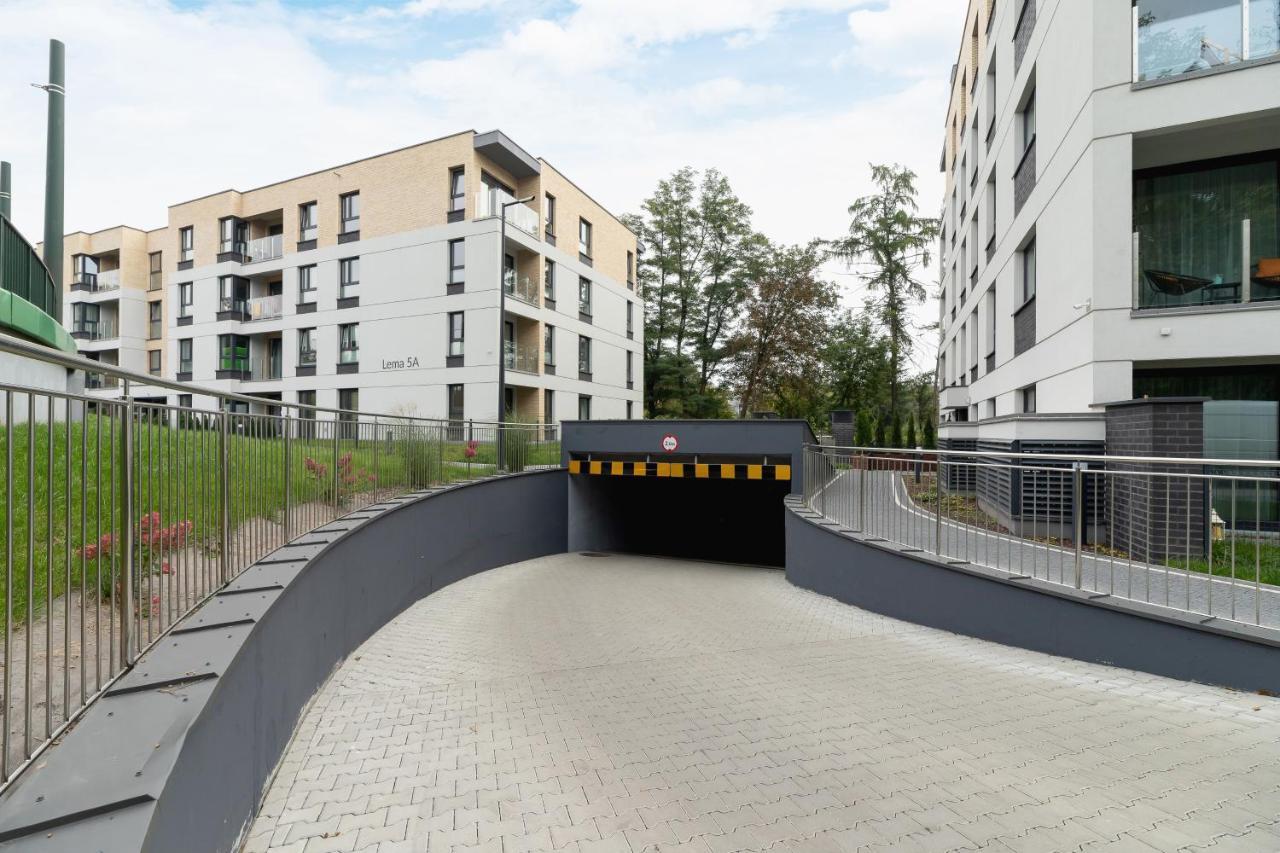 W Parku Lotnikow Apartments Tauron Arena By Noclegi Renters クラクフ エクステリア 写真